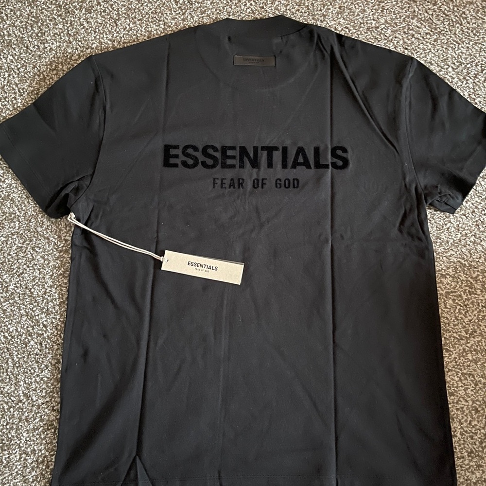 ESSENTIALS FEAR OF GOD T SHIRTS - Picture 6 of 9